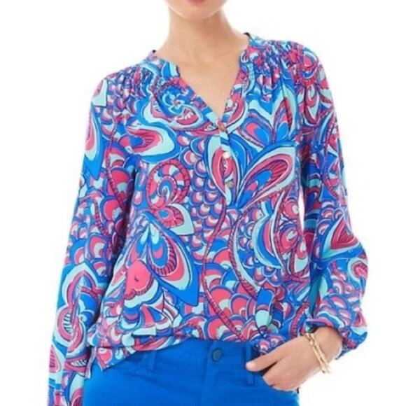 Lilly Pulitzer Elsa Silk Blue/Pink Reel Me Resort Top 35524 - Picture 1 of 13